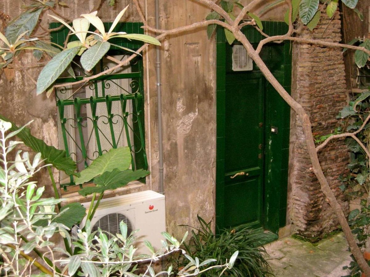 Casina Roma, 2 Min To Piazza Navona Apartment Rom